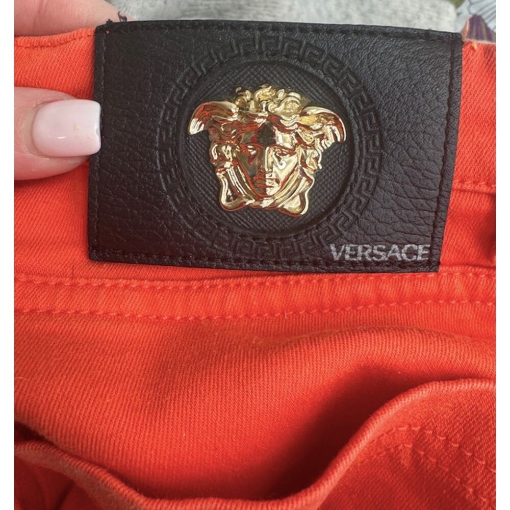 Women's Versace Runway Coral Medusa Motif Denim Jeans Size 25 - Picture 8 of 16